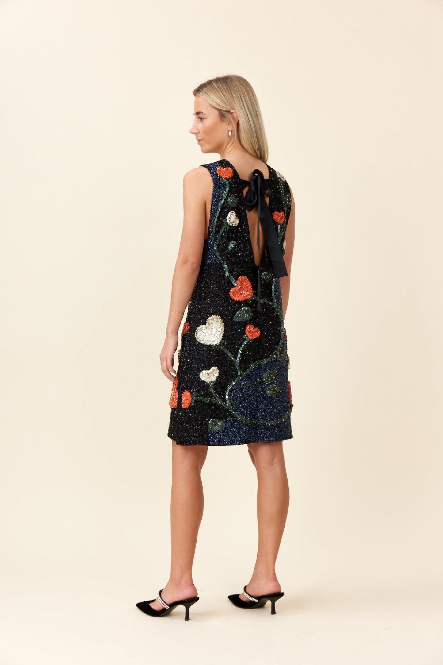25. GANNI – Pearl dress (36)