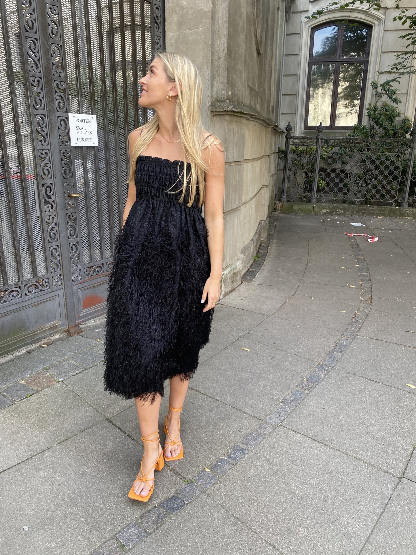 29. GANNI – Feather dress (38)