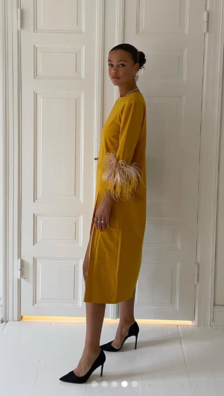 184. 16 Arlington - Yellow feather dress