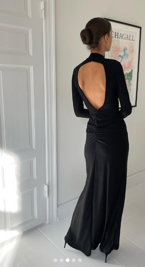 193. Rikke Hubert x Marry Me Millo - Sort Keyhole Dress