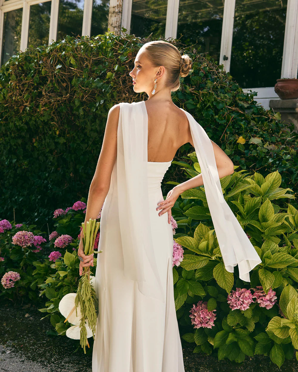 171. Lady Pipa - Julieta Ivory Dress