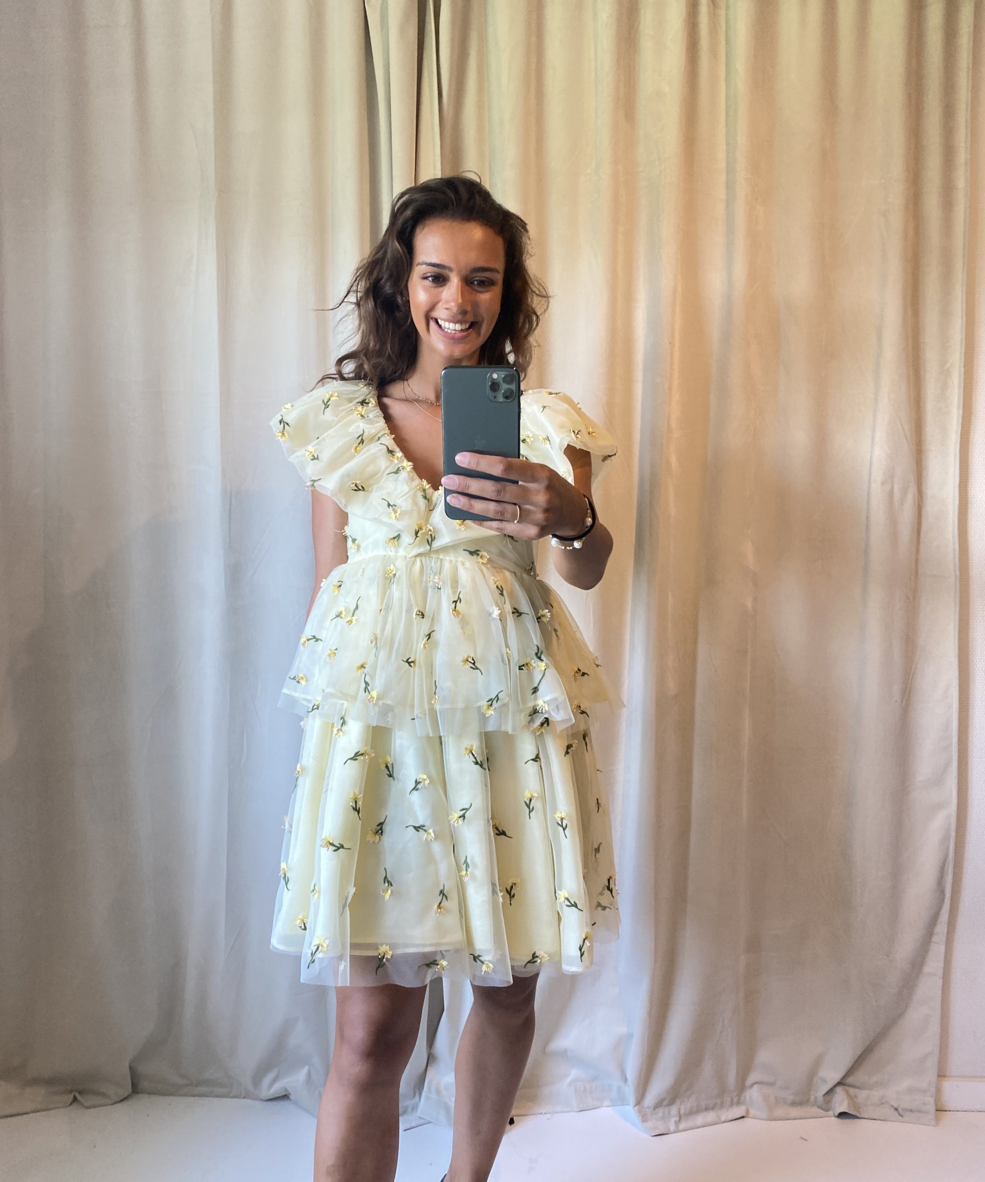 GANNI – Embellished dress yellow (38)
