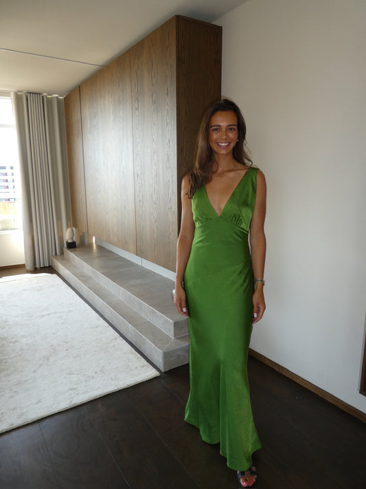 161. Meshki - green dress