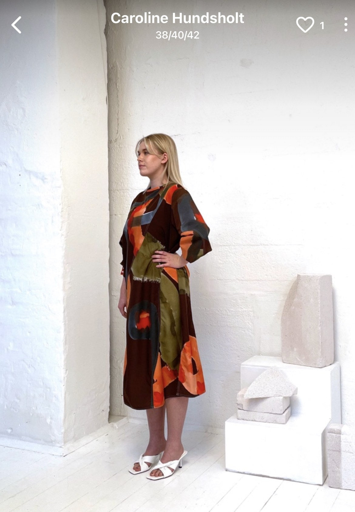 Caroline Hundsholt – River Dress med håndmalet print